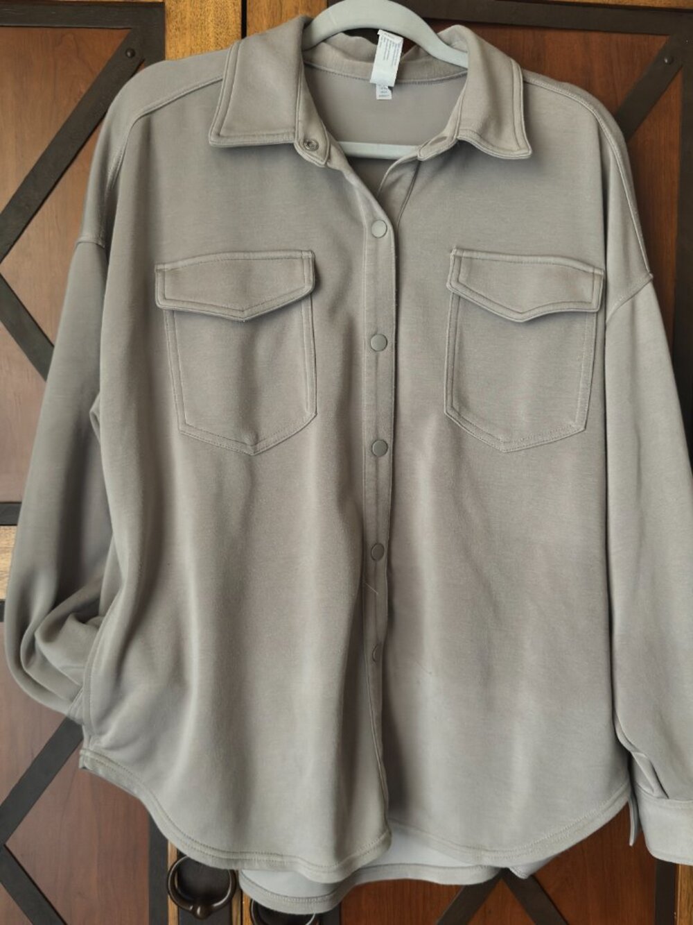 90 Degree by Reflex Morgan Shacket Taupe Gray Snap Front Soft Scuba Knit Sz L
